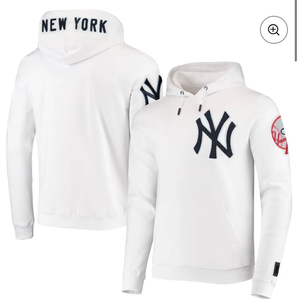 New York Yankees Pro Standard White Collection Pullover Hoodie small